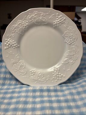 Vintage Indiana Glass Company - Harvest Grape Milk Glass 8” Salad Plate *chipped